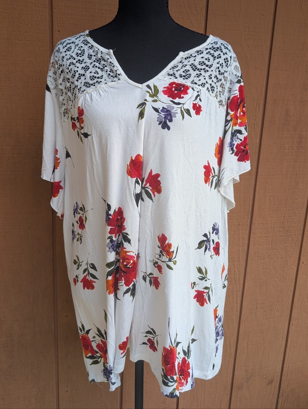 torrid White Floral Lace Yoke V-Neck Tunic Women's 3
